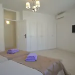 Dora Apartamento