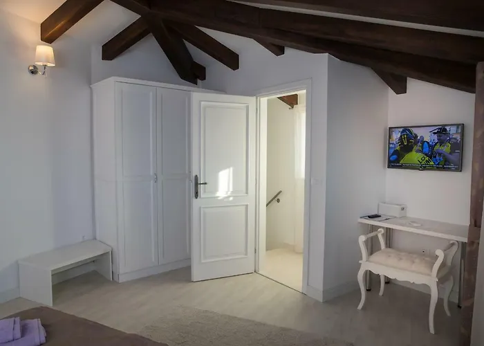 아파트 Dora 로비니