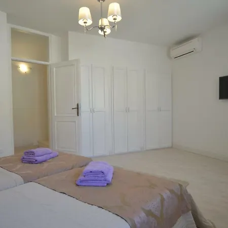 Dora Apartman