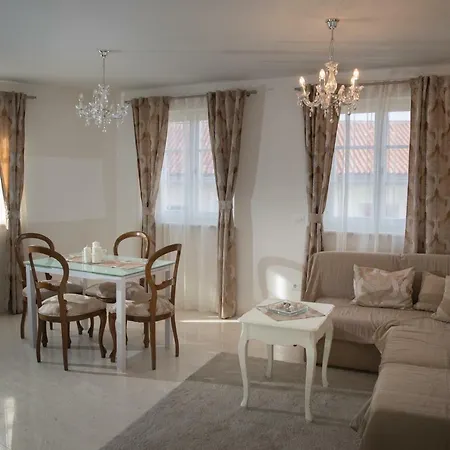 Apartman Dora
